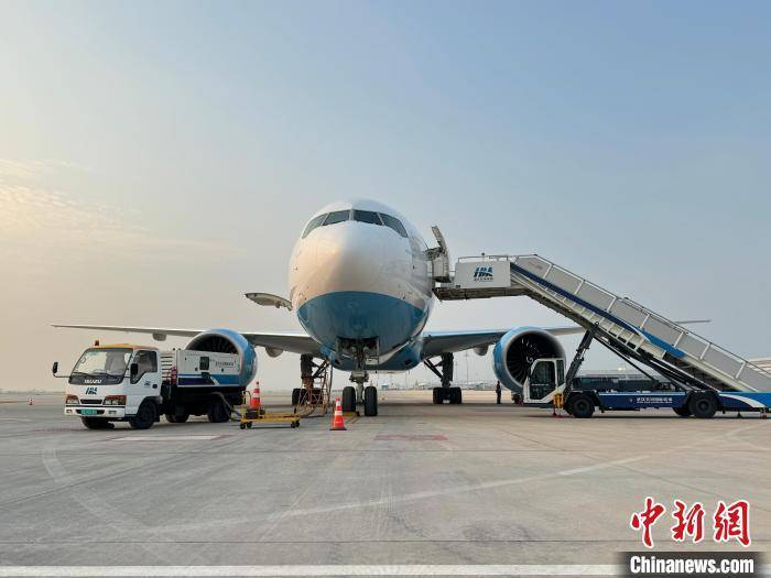 亚洲基础设施投资银行董事会批准湖北国际航空货运项目