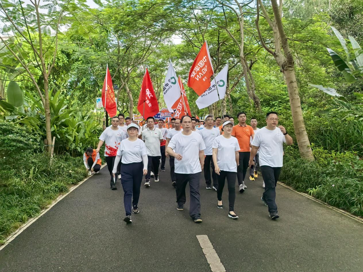 2025年运动服装行业产业链结构及前景预测_保险有温度,人保服务