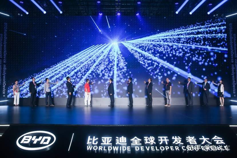 比亚迪获得外观设计专利授权：“汽车门板”