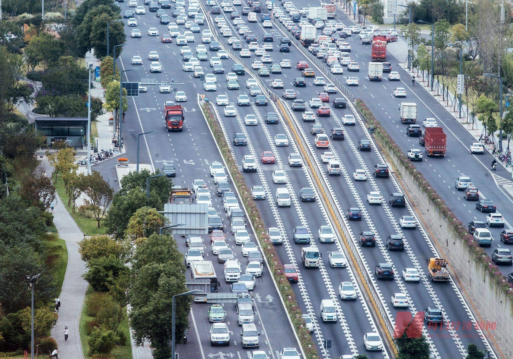 乘联分会：12月1―22日乘用车市场零售169.2万辆，同比增长25%