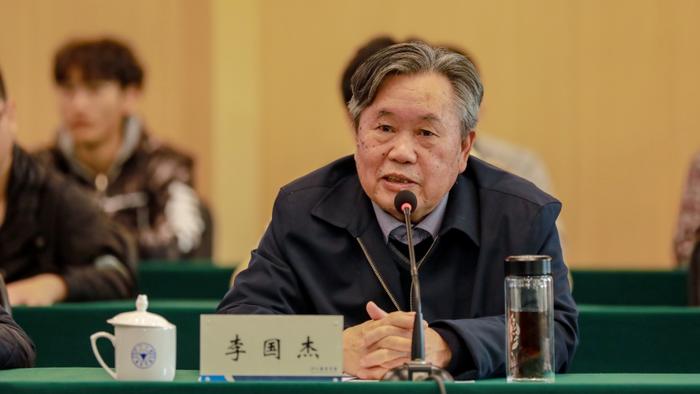 佛燃能源(002911.SZ):独立董事周林彬亲属短线交易及致歉