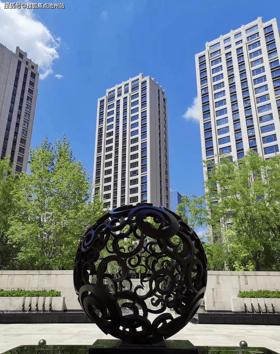 华远地产：重大资产出售暨关联交易事项正在有序推进中