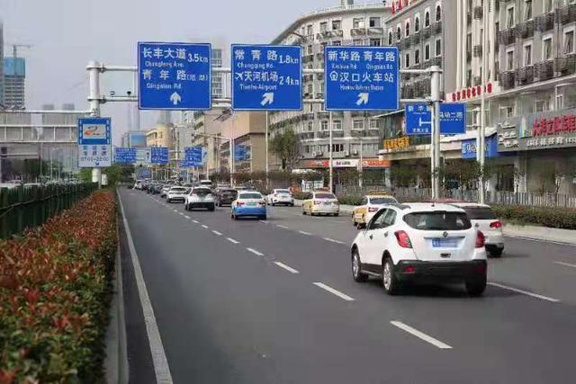 保险有温度,拥有“如意行”驾乘险，出行更顺畅！_2025年叉车行业政策分析及前景预测