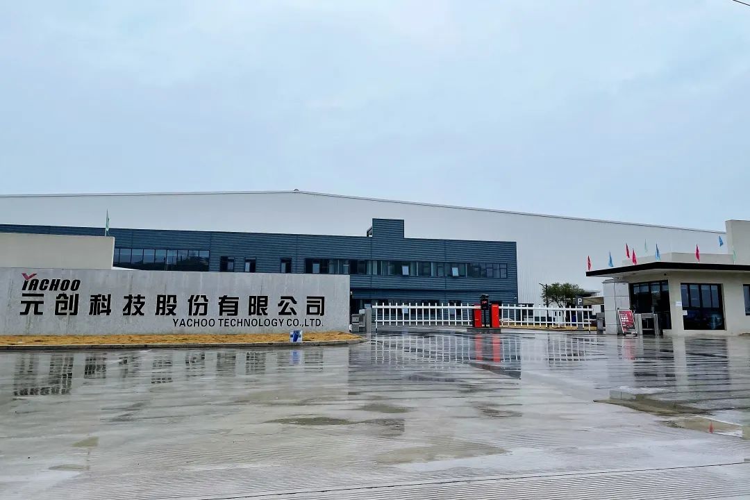 中钨高新：公司部分生产用智能制造装备、软件等由公司所属生产经营单位自主研发、设计和制造