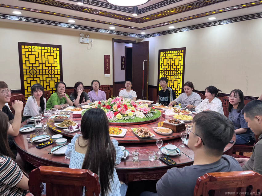 森赫股份获得发明专利授权：“一种大载重洁净货梯”