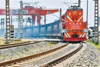 华鹏飞打通中欧陆运中线“跨里海”快速通道