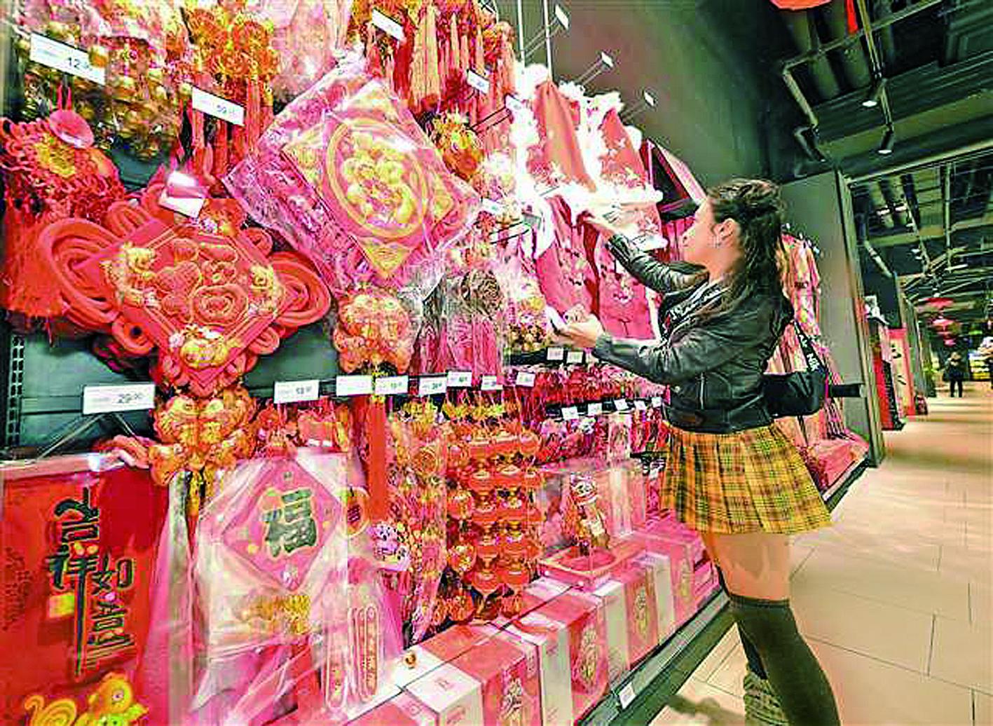 永辉超市上半年亏损加剧，叶国富加速门店调改：短期阵痛能换长期利好？