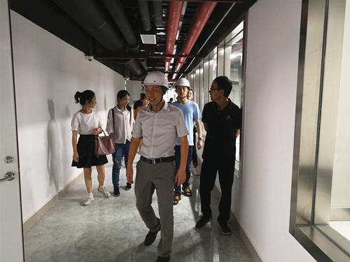 锦龙股份(000712.SZ)：拟收购深圳本贸部分股份