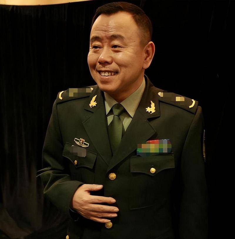 首度“亮剑”!《广告法》精准打击AI伪造名人带货案
