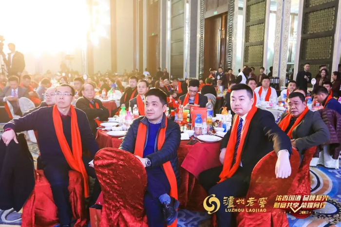 泸州老窖等在深圳新设投资合伙企业