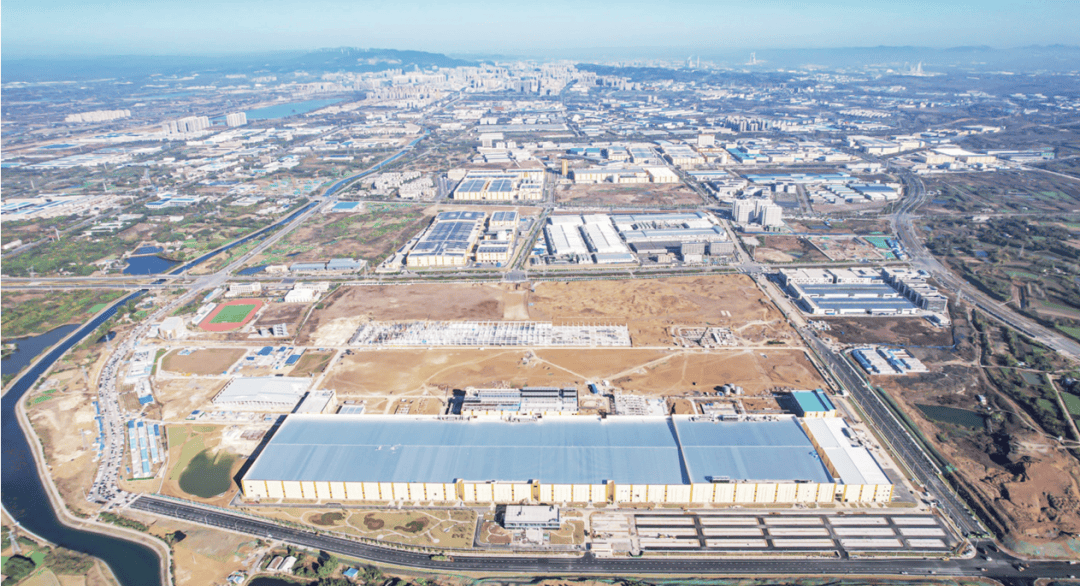 天际股份：公司目前六氟磷酸锂产能为3.7万吨/年，募投项目一期1.5万吨六氟磷酸锂已经达产