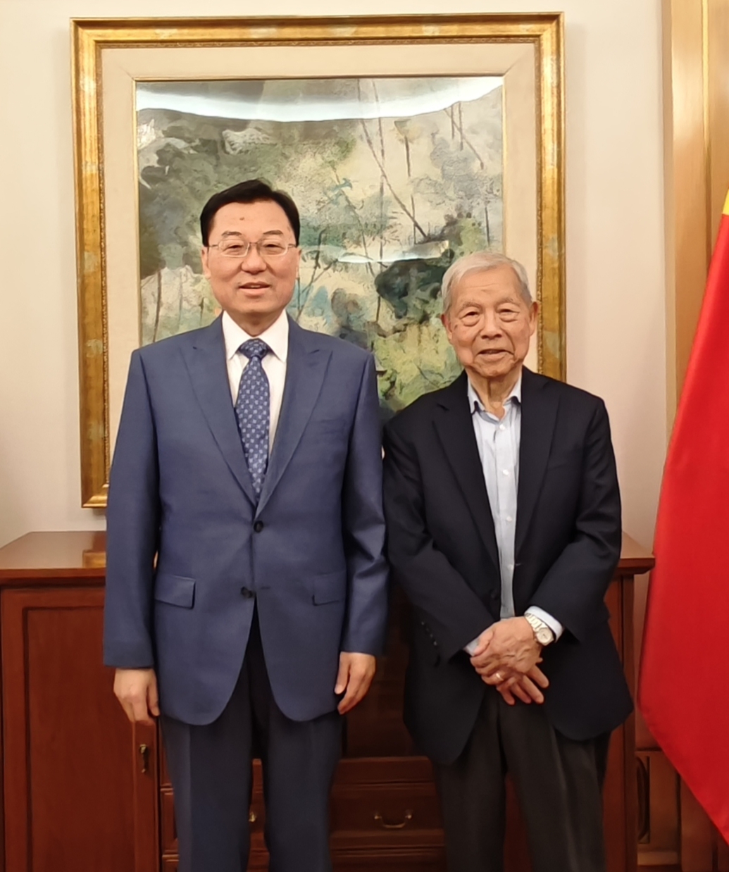 中国驻美国大使谢锋会见美国国会参议院民主党督导德宾等参议员